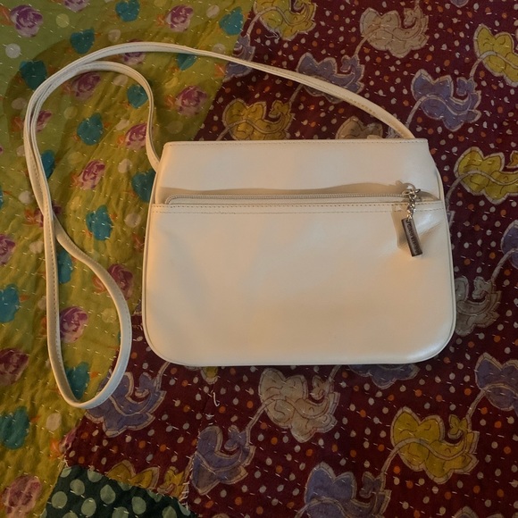 Giani Bernini Purse - Picture 2 of 8